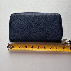 Navy Blue Thirty One Wallet